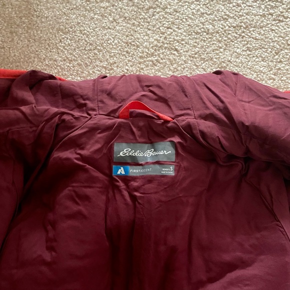 Eddie Bauer First Ascent Insulated Jacket with hood - Picture 9 of 10